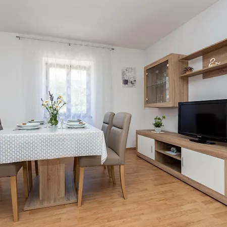 Mira Silo-krk * Šilo