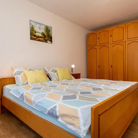 Mira Silo-krk Apartament *