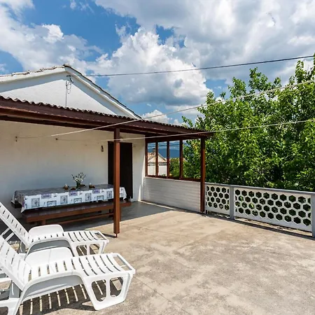 Mira Silo-krk Apartament *